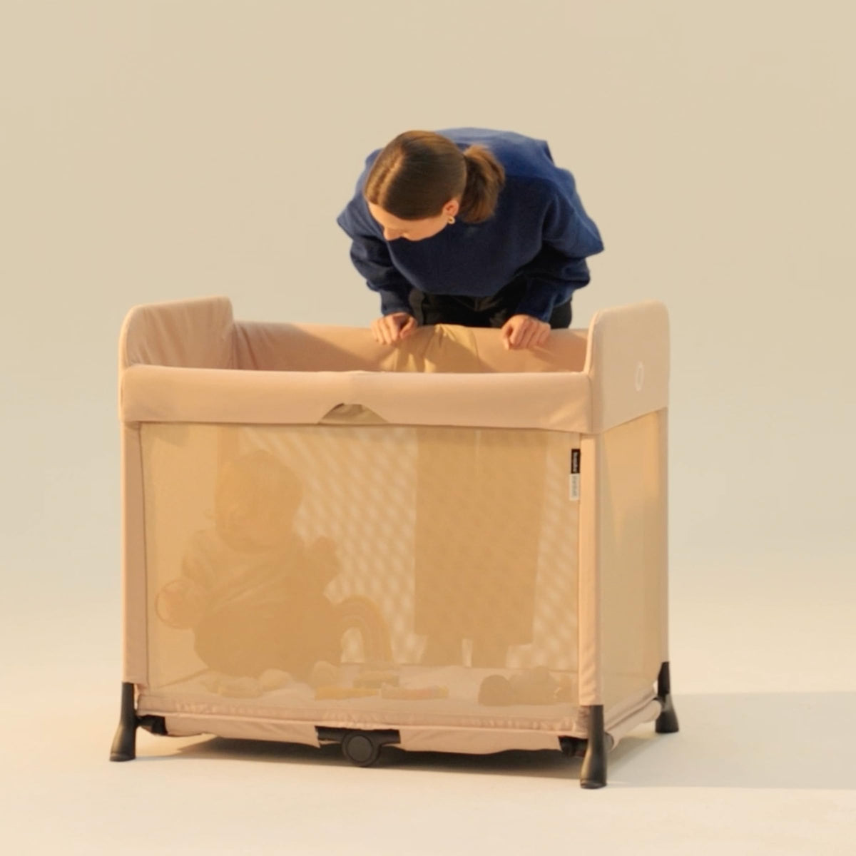 Portable Playard Taupe S974