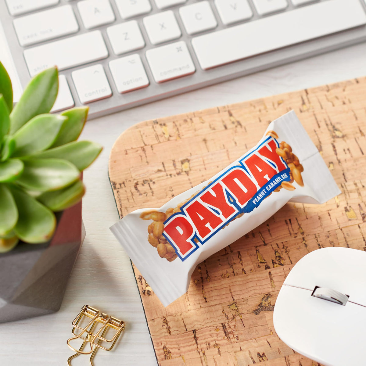 Peanut Caramel Snack Size Candy 30.1 oz G98359